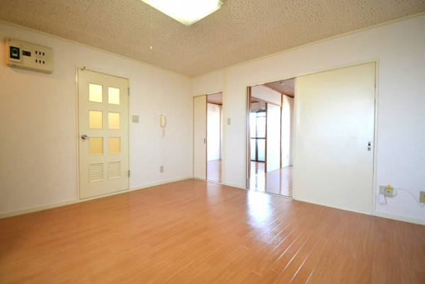 メインイメージ06